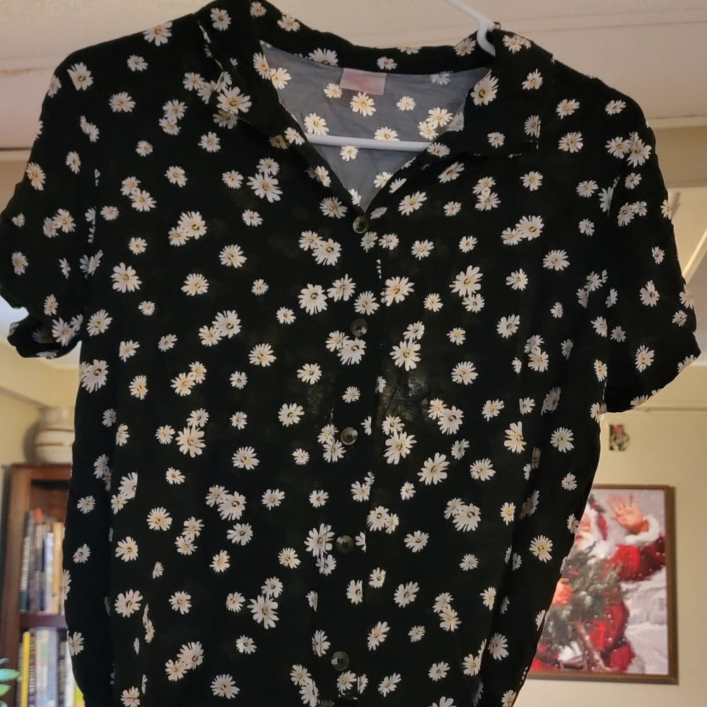 ladies top size 7-9